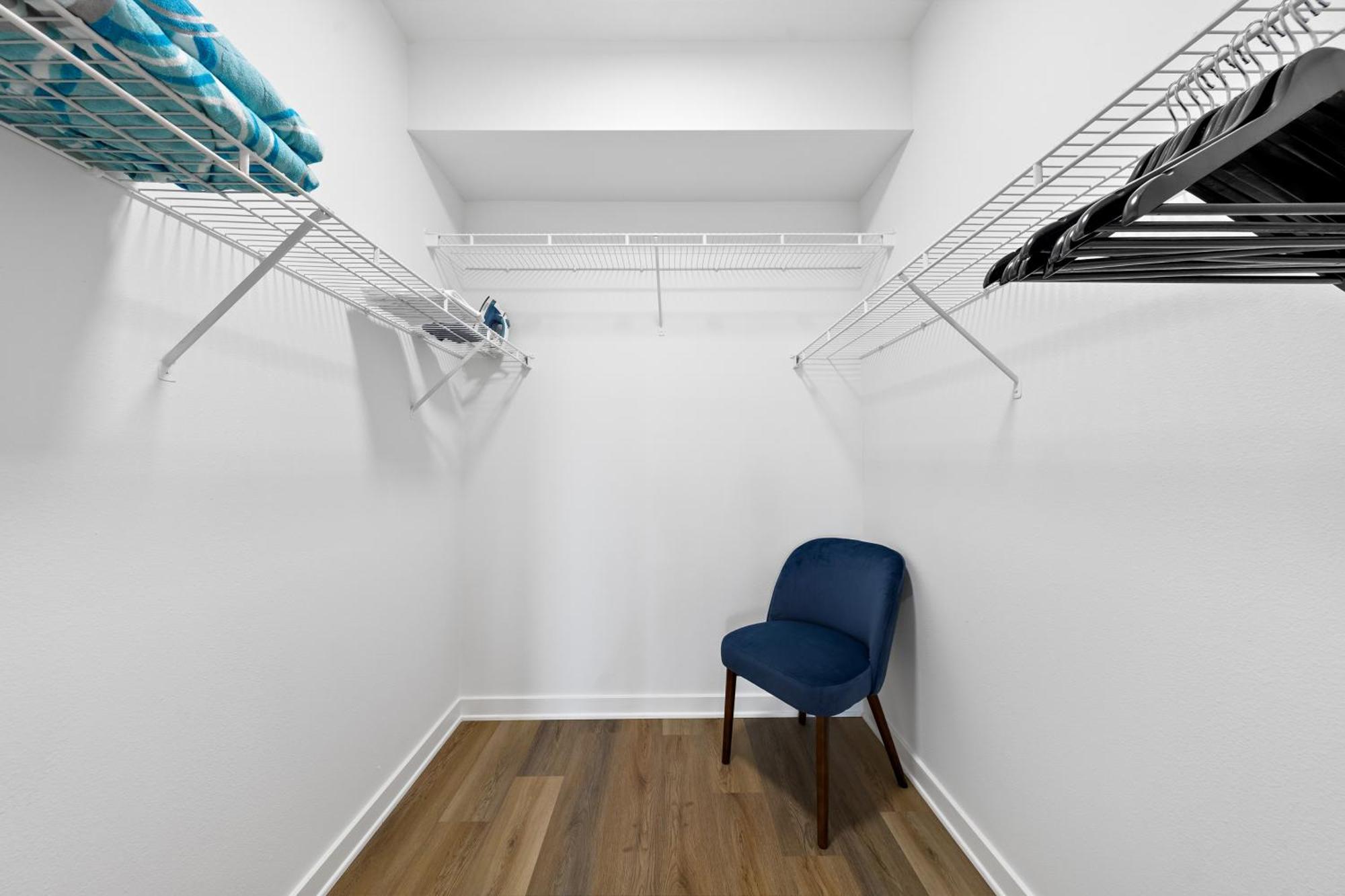 The Turquoise Lounge - Chic 2br View Pool, Sauna * Los Ángeles